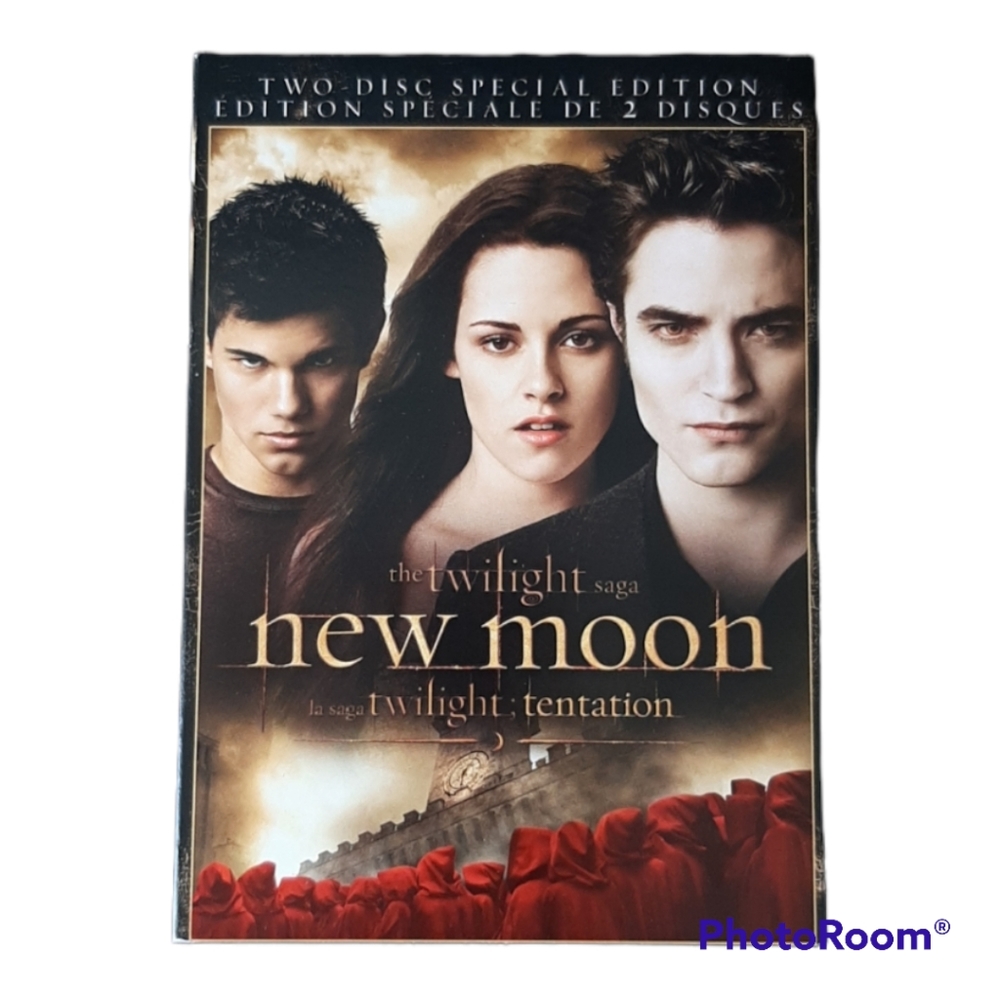 Twilight Saga: New Moon DVD 2-Disc Special Edition